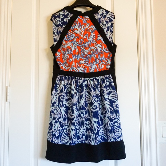BCBGMAXAZRIA Block Dress - Picture 3 of 4